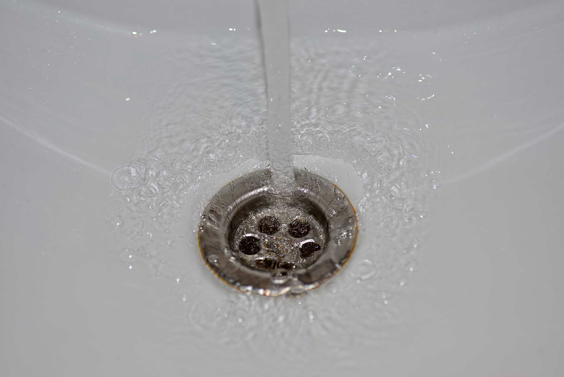 A2B Drains provides services to unblock blocked sinks and drains for properties in Kings Cross.